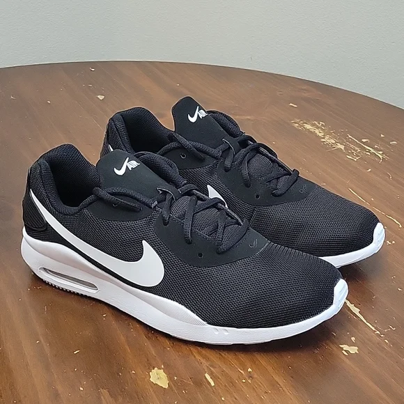aq2231 002 nike